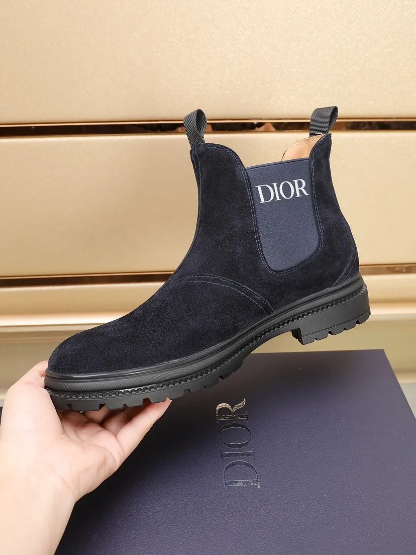 Men's men's shoes 💰P500💰[Dior] Dior ✨ is online at the same time 👏 This casual sneaker is a new product in the series and continues Di*r's classic style. The upper is made of original first-layer cowhide, paired with a textured outsole, and the brand's iconic details are on the side openings to enhance the style. Fashionable and versatile. Create a casual look. Size: 38-44 (45 customized)
